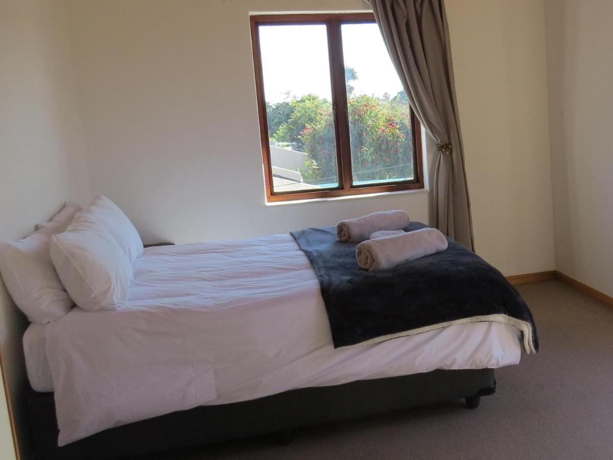 Jara Guest Lodge Table View Room photo